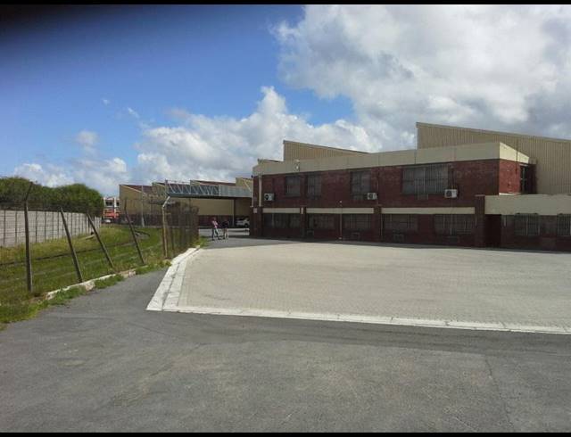 5,500M² FACTORY TO LET IN EPPING INDUSTRIAL